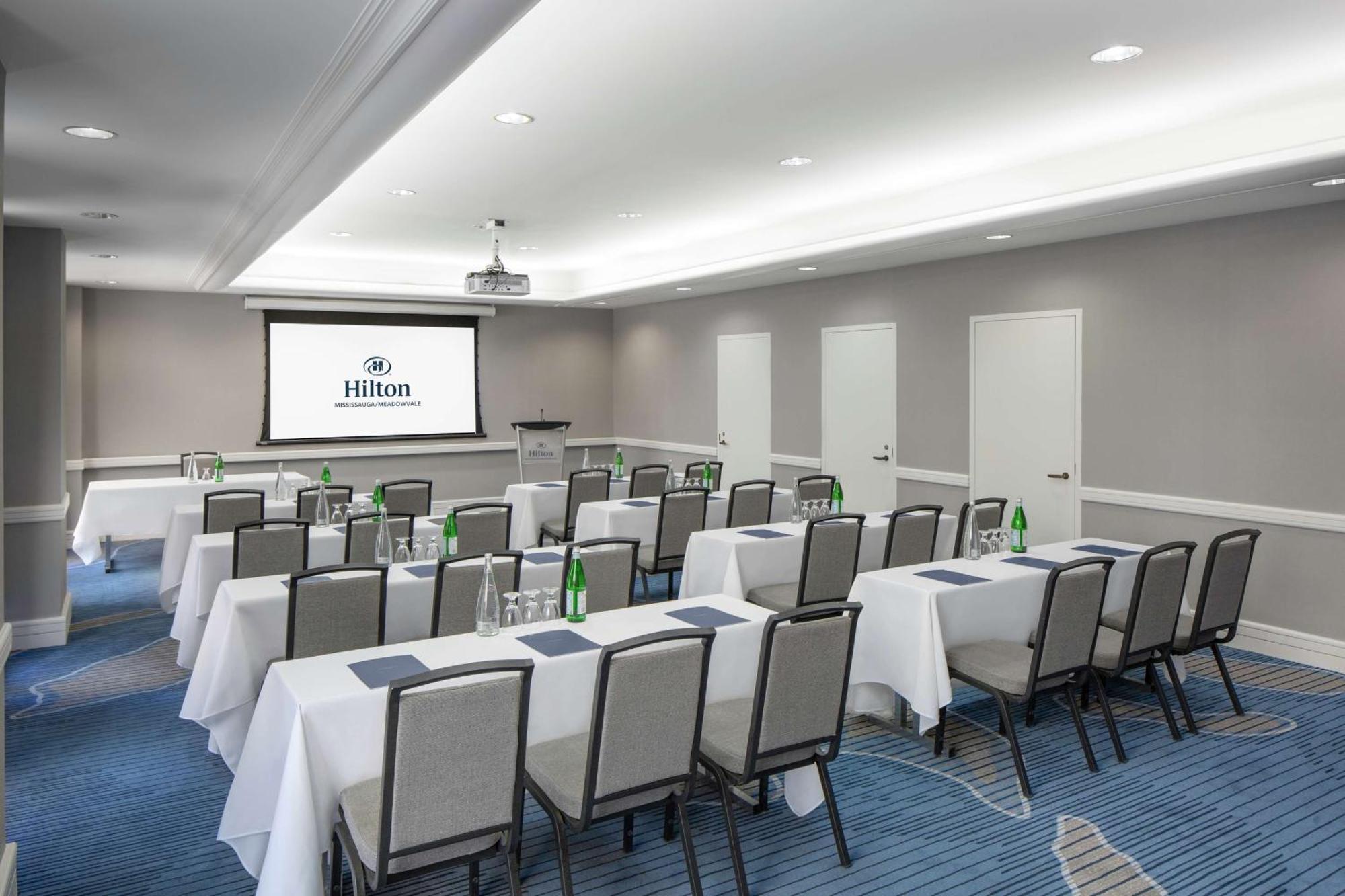 Готель Hilton Mississauga/Meadowvale Екстер'єр фото
