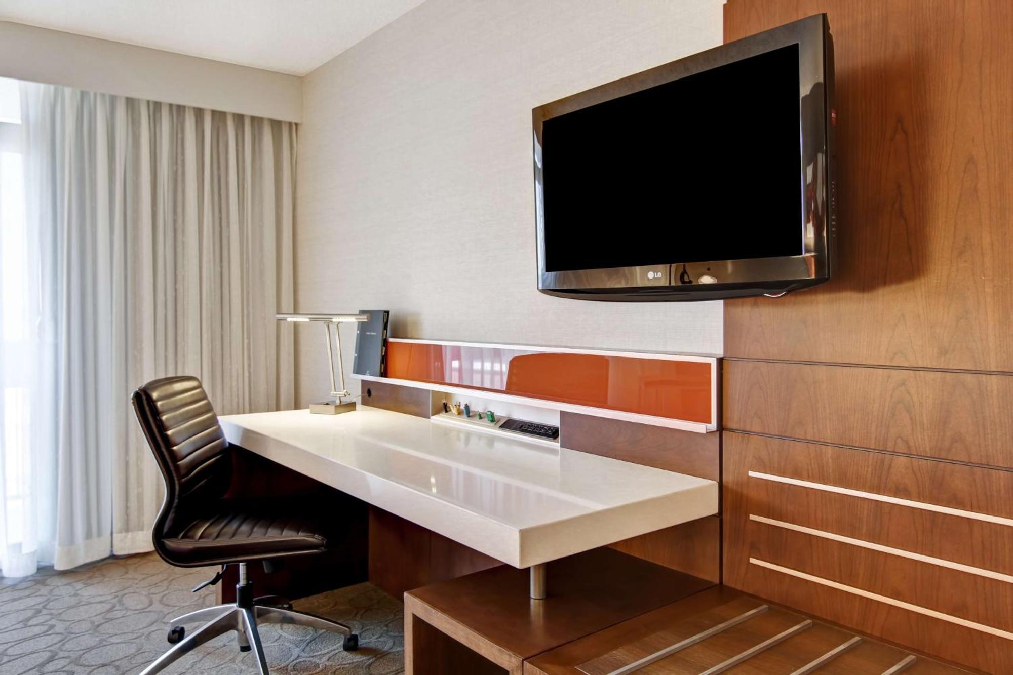 Готель Hilton Mississauga/Meadowvale Екстер'єр фото